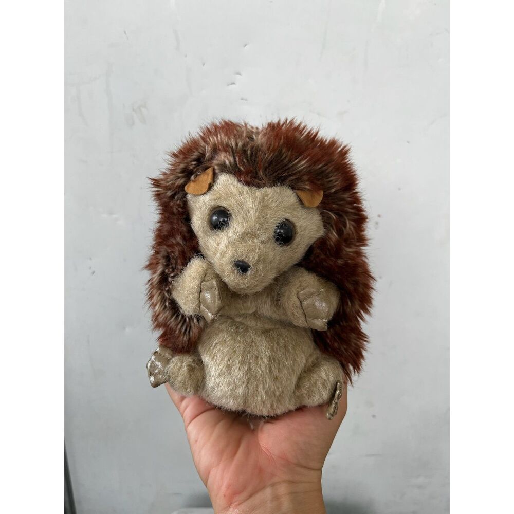 Montessori plushy Folkmanis Hedgehog Hand Puppet Item #2192